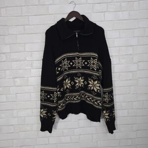 Grey Bandit 1/4 zip printed sweater